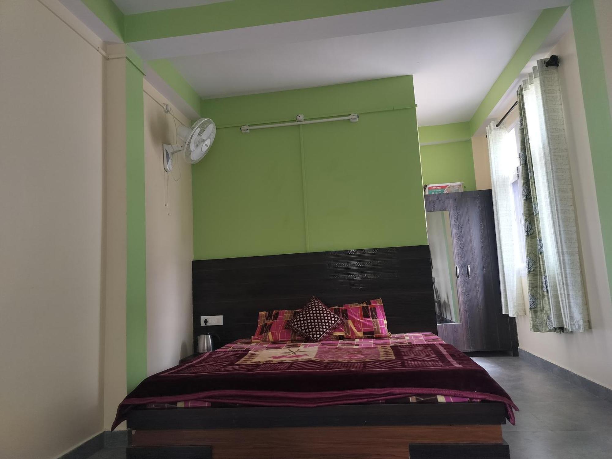 Tree Valley Homestay Chail Exterior foto